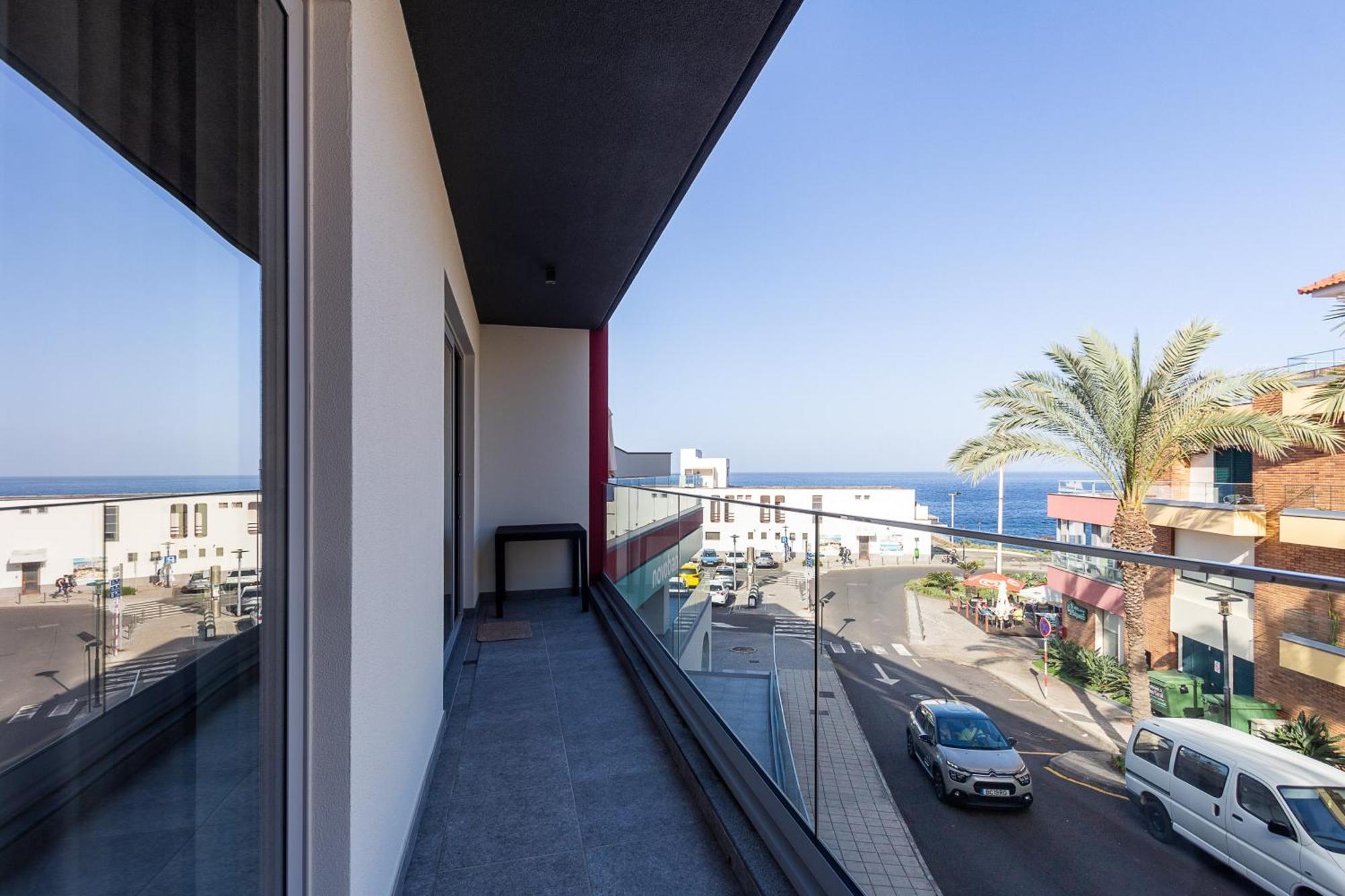 Luxury And Modern Apartment In Porto Moniz Center Exterior foto